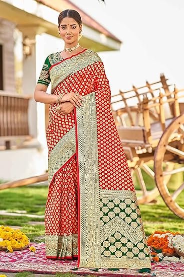 MANOHARI Most Trendy Jacquard Work Woven Saree with Unstitch Blouse Piece - Image 3